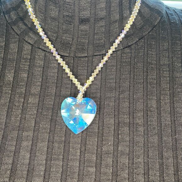 crystal heart Pendant necklace Iridescent 14 1/2 “ Plus Extension - Picture 3 of 7